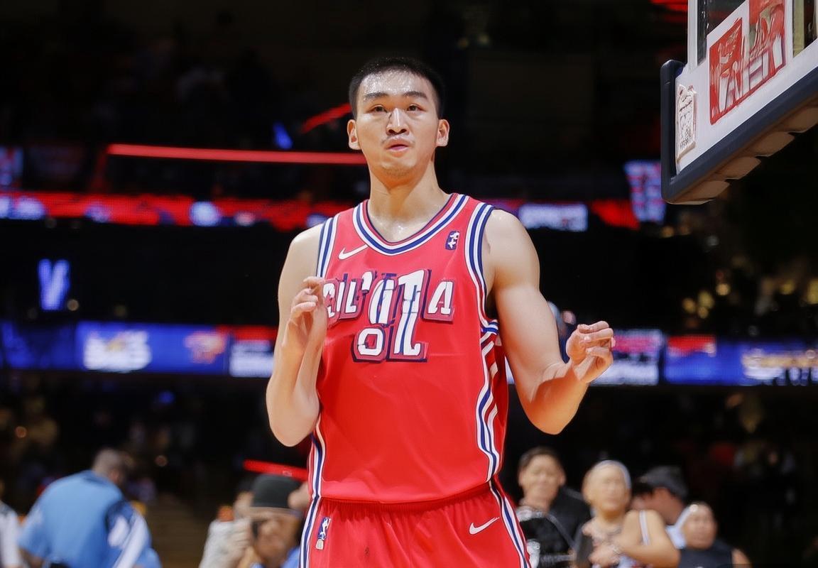 NBA经典对决：马刺火箭战术交锋与球星对决回顾(图2)